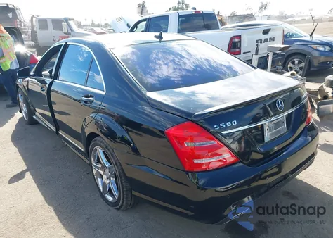 2011 Mercedes-Benz S 550 из США, поврежденный, VIN WDDNG7BB8BA405440